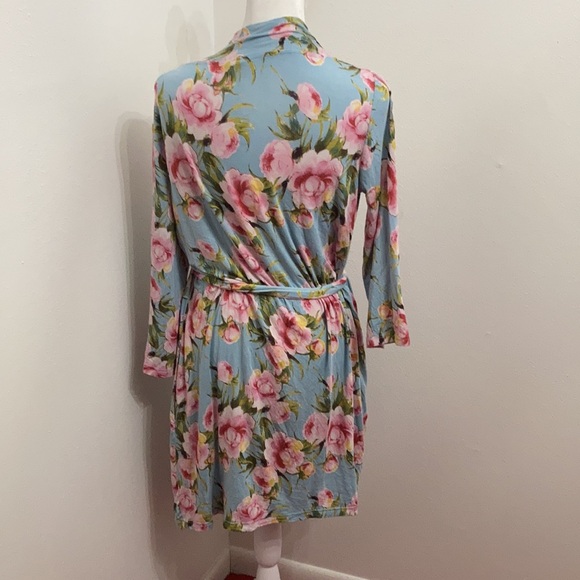 EC Posh Peanut Intimates Floral Robe Size Medium - Picture 5 of 11